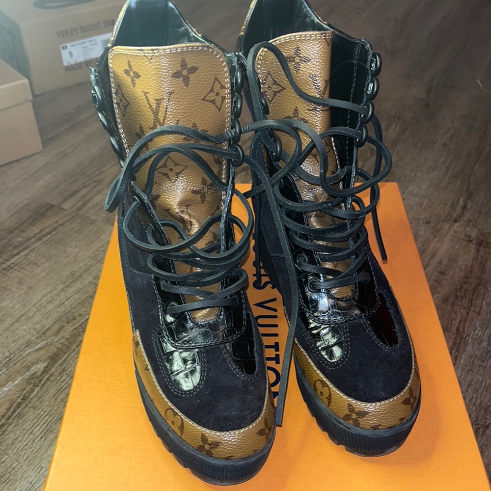 Louis Vuitton 6.5 Laurete platform desert boot